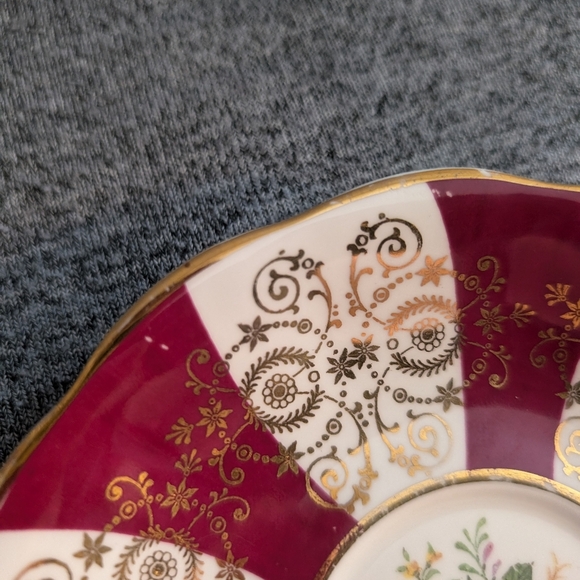 Royal Standard Cup & Saucer Set, Red/White Panel with Floral Design, #3220 - Picture 7 of 8